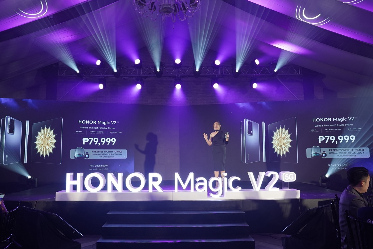 HONOR Magic V2 